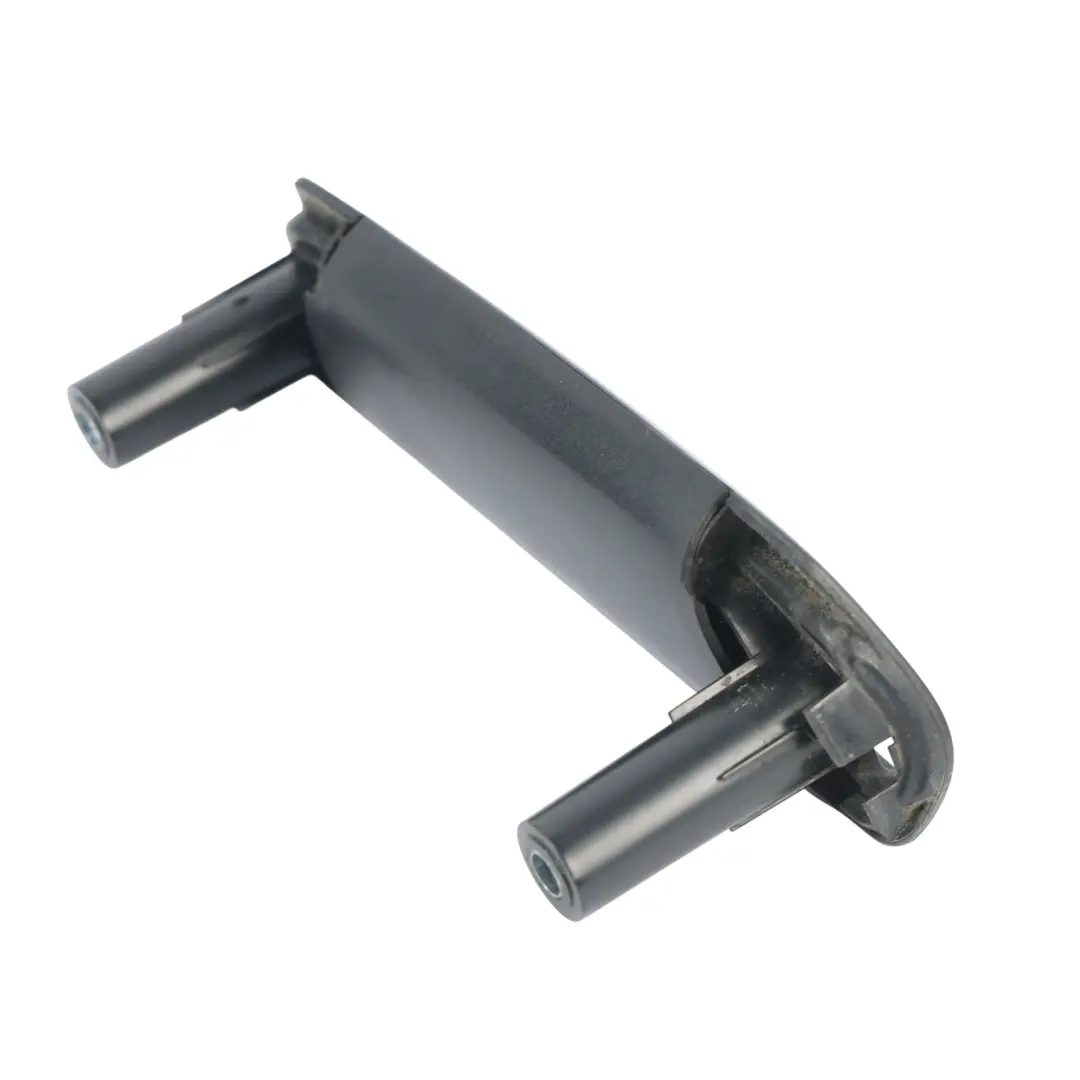 Obudowa Uchwytu Część Dolna Prawa do Volkswagen Transporter T5 o numerze 7H0867180F Volkswagen Transporter T5 Obudowa Uchwytu Część Dolna Prawa - SKU 7H0867180F - Numer Części 7H0867180F