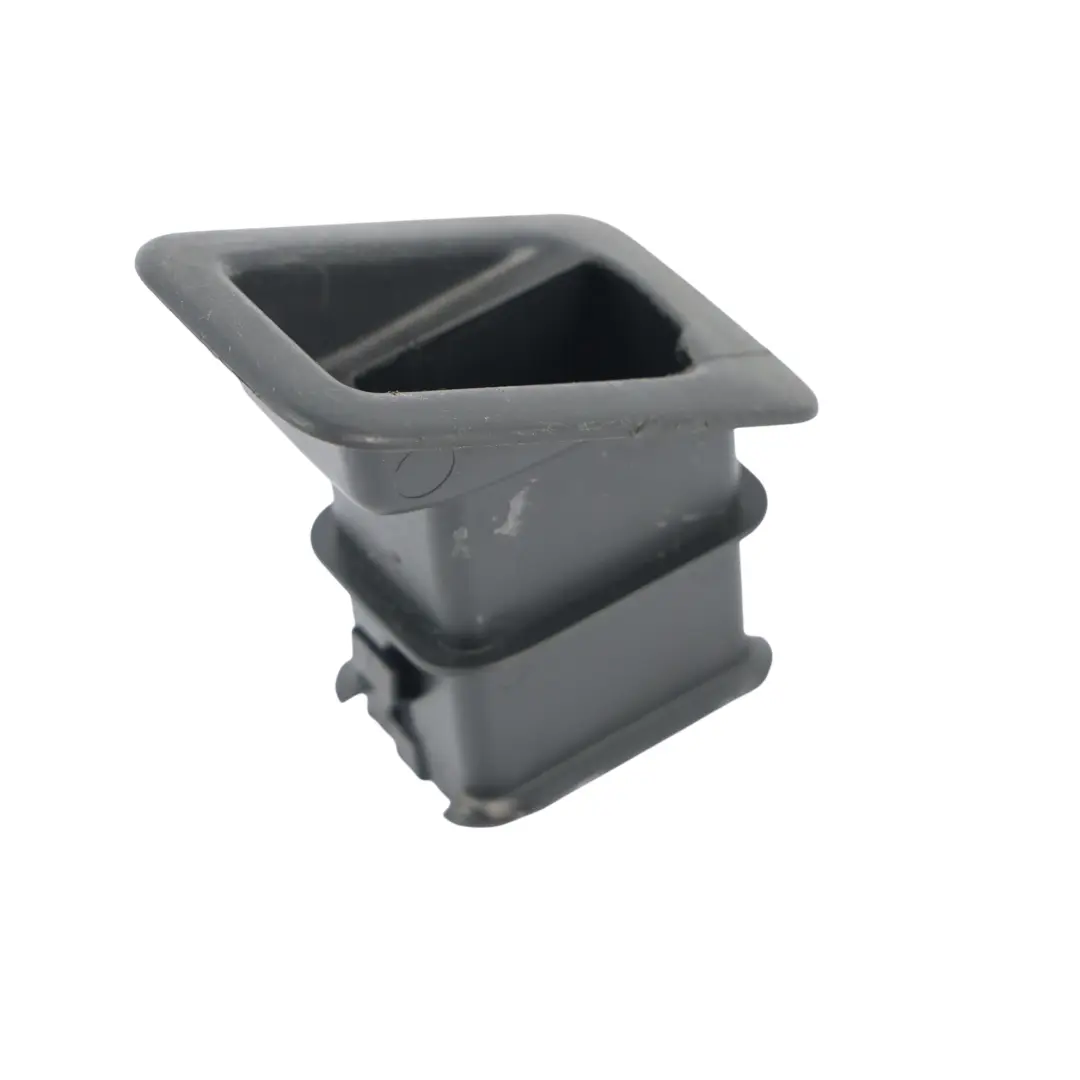 Volkswagen Transporter T5 Cache Guide Verrouillage Ceinture Arrière - SKU 7H0883338 - Numéro de pièce 7H0883338