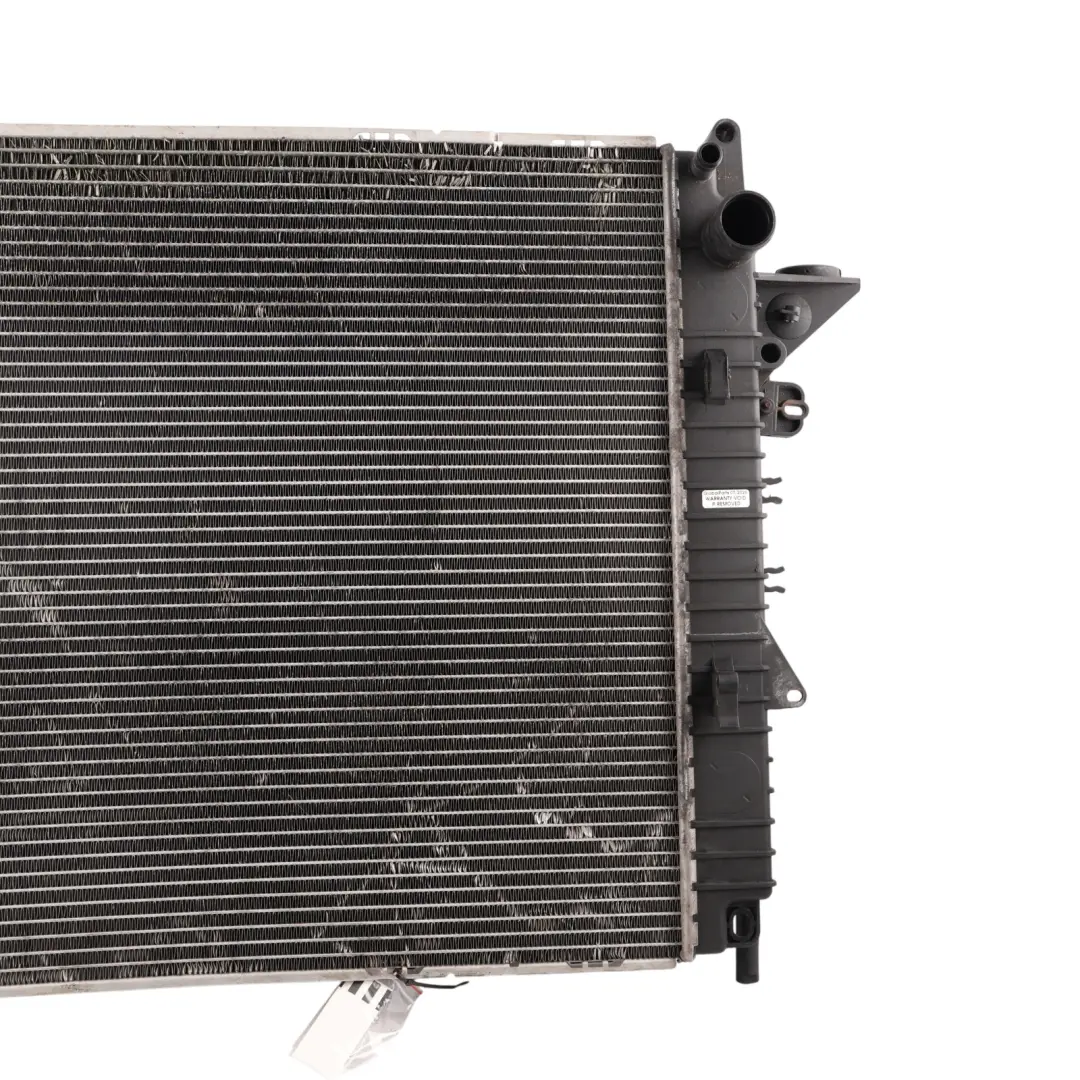 Water Coolant Radiator Cooling Unit to Land Rover Discovery 3 L319 with Part number 7H22-8T000-AA Land Rover Discovery 3 L319 Water Coolant Radiator Cooling Unit - SKU 7H22-8T000-AA - Part number 7H22-8T000-AA