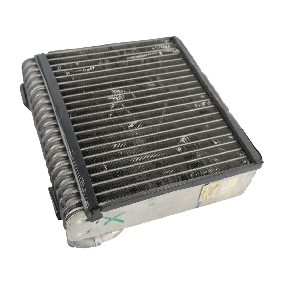 Radiateur Chauffage A/C 2.5 TDi pour Volkswagen Transporter T5 à propos du numéro de pièce 7H2820101A Volkswagen Transporter T5 Radiateur Chauffage A/C 2.5 TDi - SKU 7H2820101A - Numéro de pièce 7H2820101A