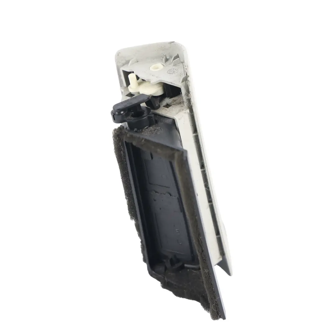 Rejilla Aire Salpicadero Delantero Derecho para Volkswagen Transporter T5 con número de pieza 7H5819202A Volkswagen Transporter T5 Rejilla Aire Salpicadero Delantero Derecho - SKU 7H5819202A - Número de pieza 7H5819202A