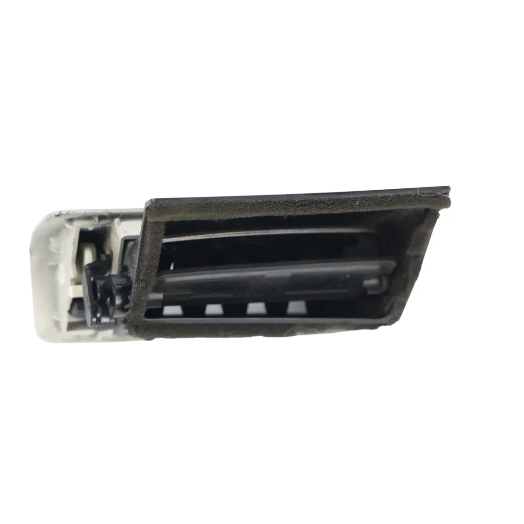 Grille Aération Avant Droite pour Volkswagen Transporter T5 à propos du numéro de pièce 7H5819202A Volkswagen Transporter T5 Grille Aération Avant Droite - SKU 7H5819202A - Numéro de pièce 7H5819202A