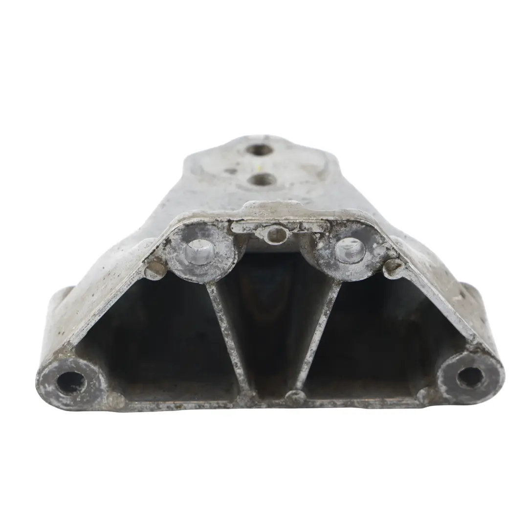 Porsche Cayenne 92A Verteilergetriebe Halter Halterung Träger - SKU 7L0399649E - Teilenummer 7L0399649E