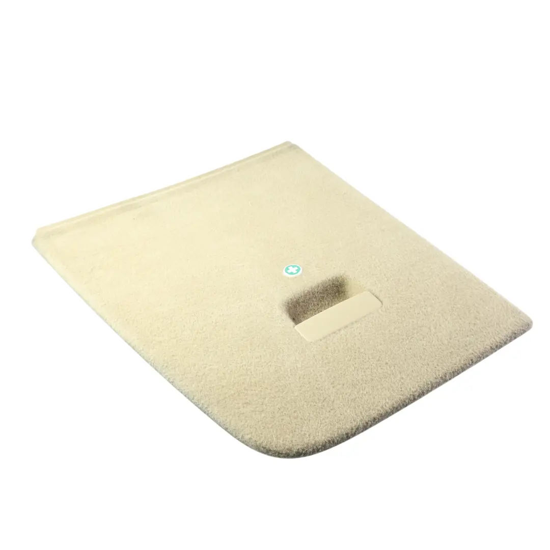 7L Pannello Copertura Vano Bagagliaio Destro Beige per Volkswagen Touareg con numero di parte 7L6867038 Volkswagen Touareg 7L Pannello Copertura Vano Bagagliaio Destro Beige - SKU 7L6867038-1 - Numero di parte 7L6867038