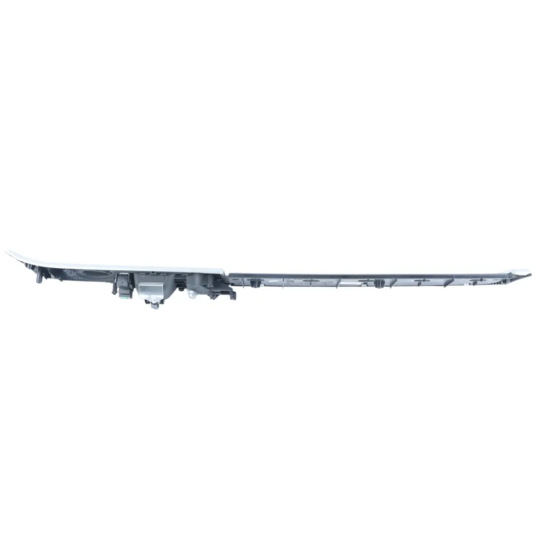7L Türgriff Blende Aluminium Vorne Links für Volkswagen Touareg mit Teilenummer 7L6867439 Volkswagen Touareg 7L Türgriff Blende Aluminium Vorne Links - SKU 7L6867439-1 - Teilenummer 7L6867439