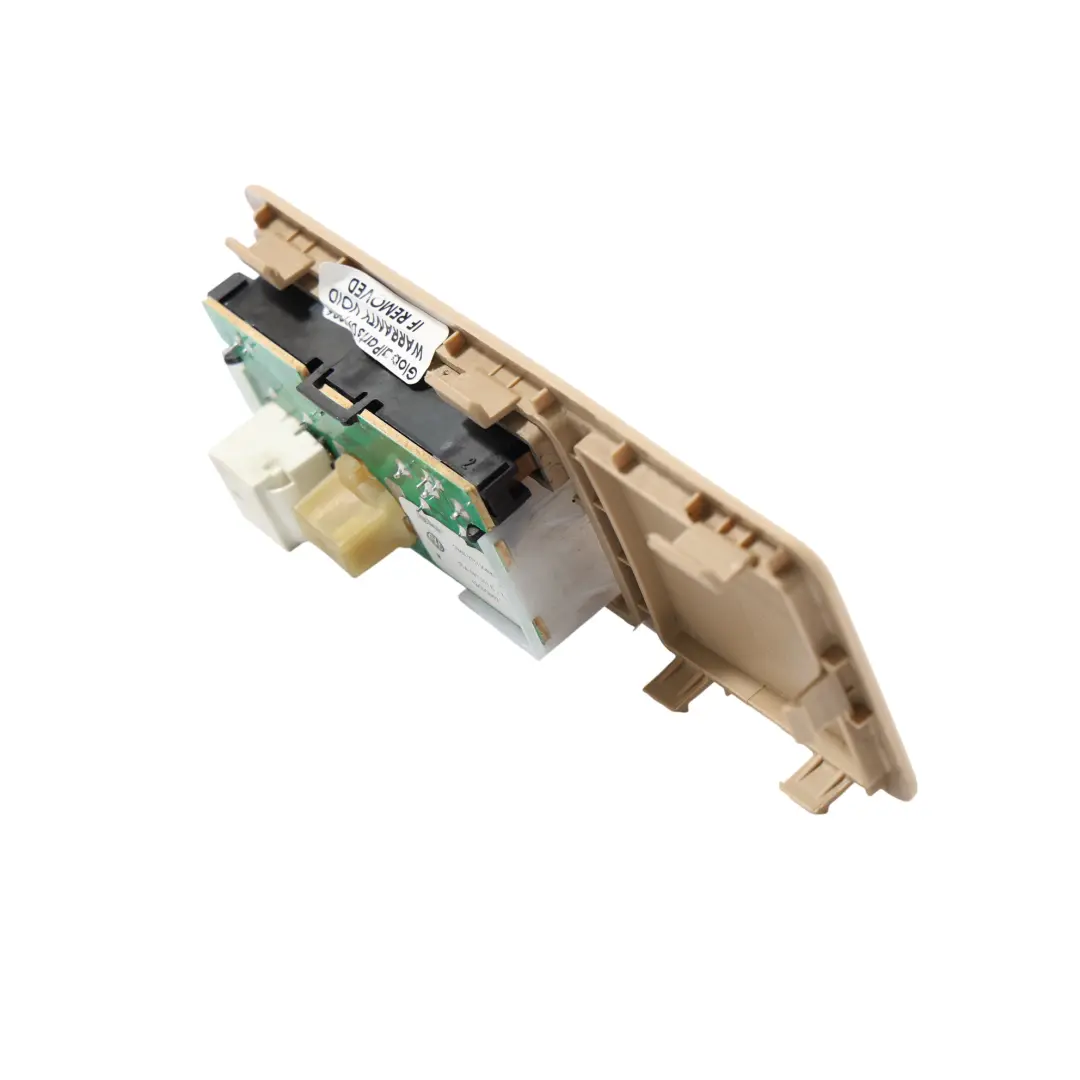7L AL Pannello Luce Cielo Posteriore Sinistro per Volkswagen Touareg con numero di parte 7L6867485 Volkswagen Touareg 7L AL Pannello Luce Cielo Posteriore Sinistro - SKU 7L6867485 - Numero di parte 7L6867485