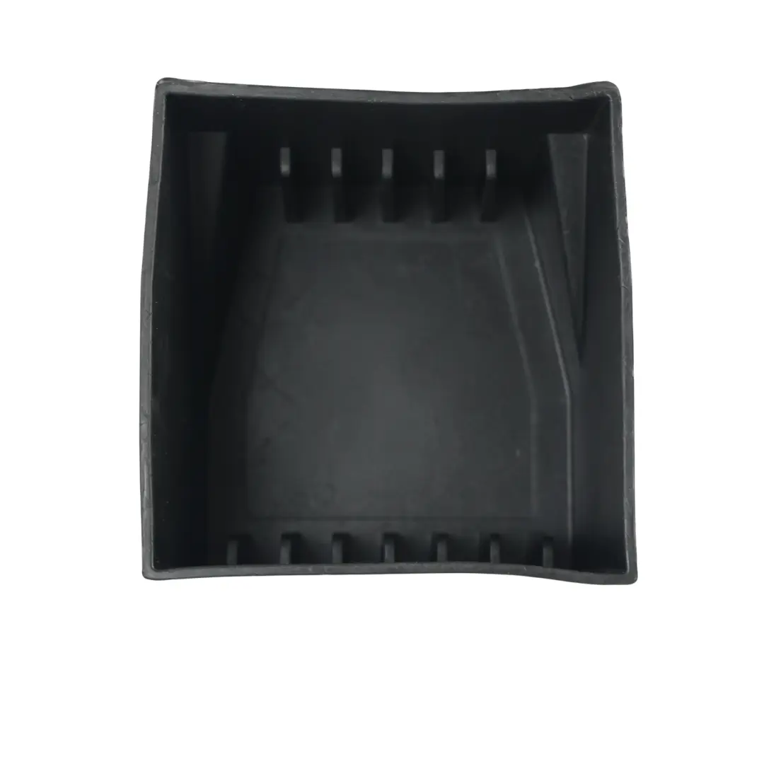 C394 Inserto Copertura Vano Portaoggetti Console per Ford Kuga con numero di parte 7M51-R045G34-ABW Ford Kuga C394 Inserto Copertura Vano Portaoggetti Console - SKU 7M51-R045G34-ABW - Numero di parte 7M51-R045G34-ABW