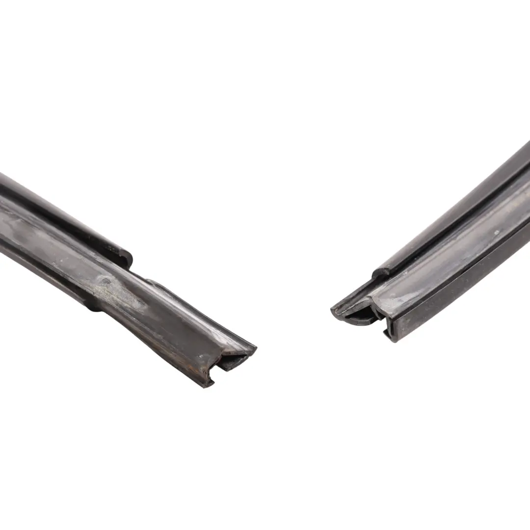 Door Window Seal Gasket Rubber Frame Left N/S to VW Transporter T5 with Part number 7H0837433B VW Transporter T5 Door Window Seal Gasket Rubber Frame Left N/S - SKU 7H0837433B - Part number 7H0837433B