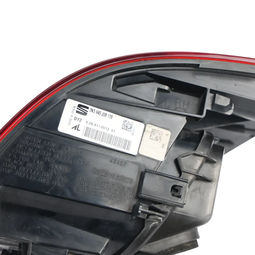 Seat Alhambra 7N Luz Piloto Trasero Exterior Derecho - SKU 7N5945208 - Número de pieza 7N5945208