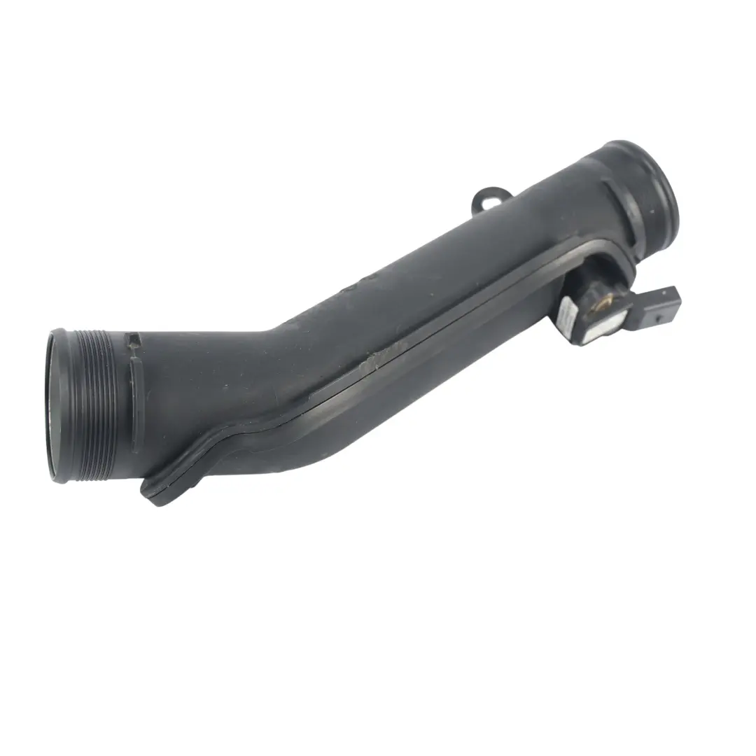 Rura Przewód Powietrza Intercoolera 3.0 TDI do Porsche Cayenne 92A o numerze 7P0145795 Porsche Cayenne 92A Rura Przewód Powietrza Intercoolera 3.0 TDI - SKU 7P0145795-1 - Numer Części 7P0145795