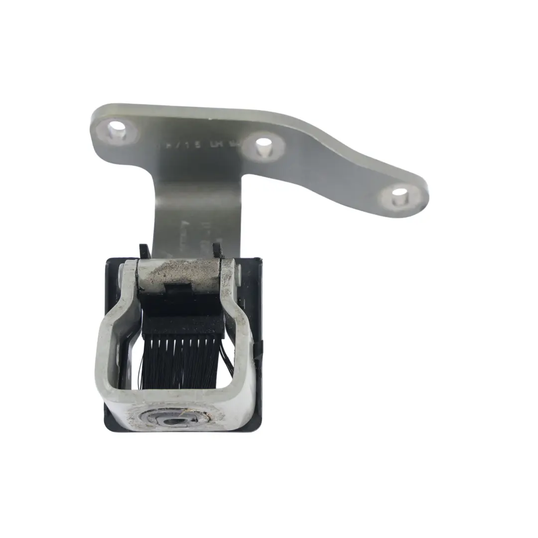 Cerniera Portellone Sinistro Grigio Meteor per Porsche Cayenne S 92A con numero di parte 7P5827301D Porsche Cayenne S 92A Cerniera Portellone Sinistro Grigio Meteor - SKU 7P5827301D-MET - Numero di parte 7P5827301D