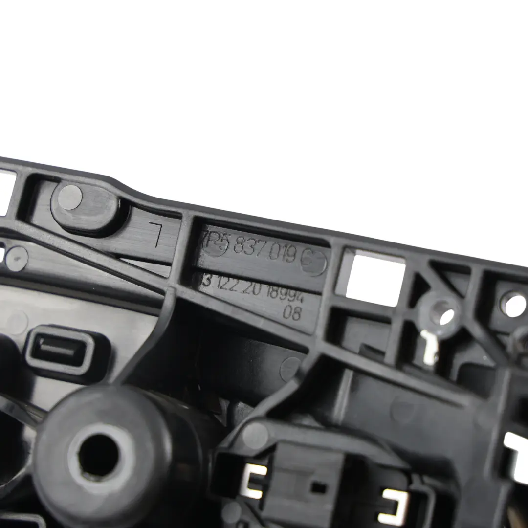 Tirador Manija Puerta Delantera Izquierda Interior para Porsche Cayenne 92A con número de pieza 7P5837019C Porsche Cayenne 92A Tirador Manija Puerta Delantera Izquierda Interior - SKU 7P5837019C - Número de pieza 7P5837019C