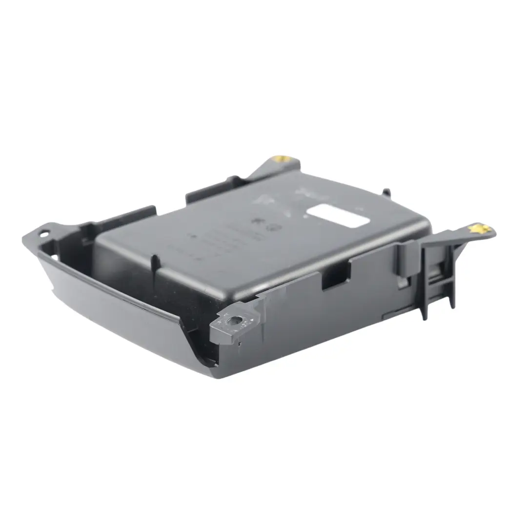 Bac Rangement Console Centrale Arrière pour Porsche Cayenne 92A à propos du numéro de pièce 7P5864131 Porsche Cayenne 92A Bac Rangement Console Centrale Arrière - SKU 7P5864131 - Numéro de pièce 7P5864131
