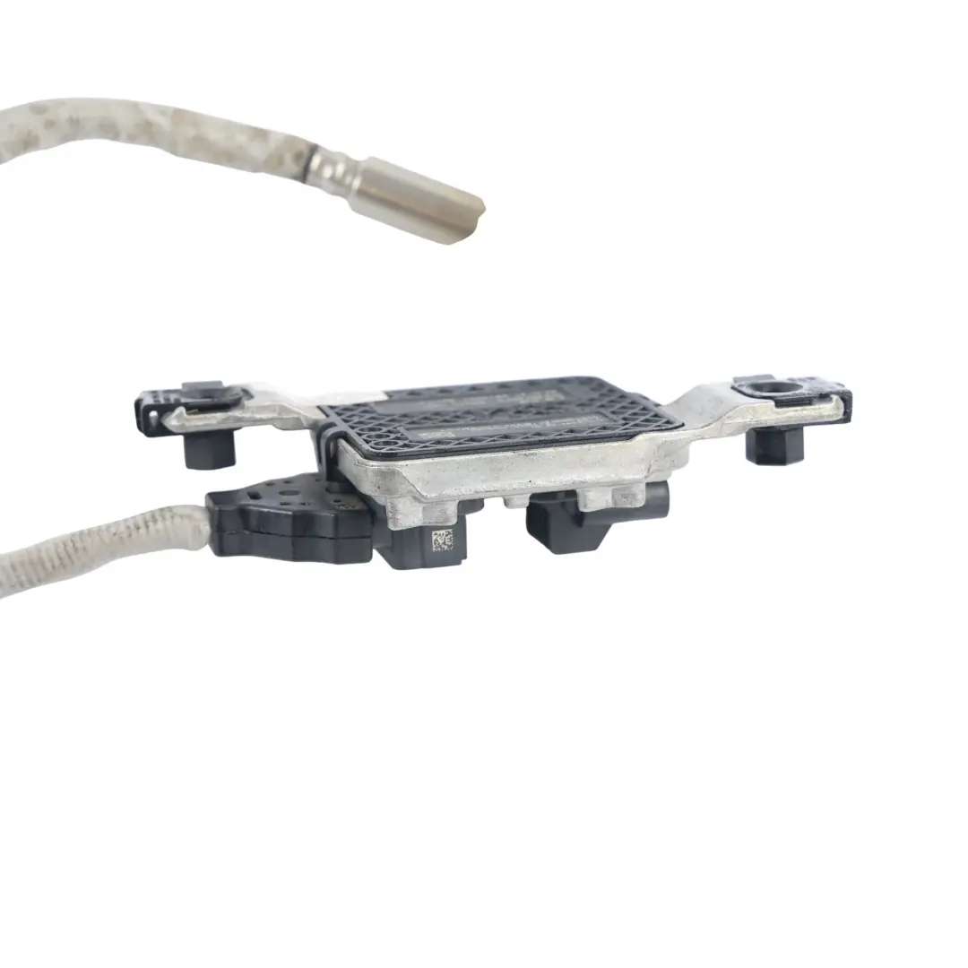 Capteur Lambda NOx Échappement 4.2 Diesel pour Porsche Cayenne 92A à propos du numéro de pièce 7P5907807C Porsche Cayenne 92A Capteur Lambda NOx Échappement 4.2 Diesel - SKU 7P5907807C - Numéro de pièce 7P5907807C
