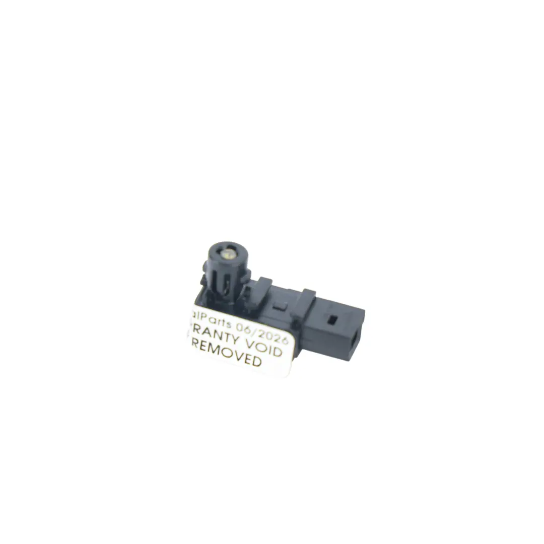 Interior Light Connector Socket to Porsche Cayenne 92A with Part number 7P5947145 Porsche Cayenne 92A Interior Light Connector Socket - SKU 7P5947145 - Part number 7P5947145