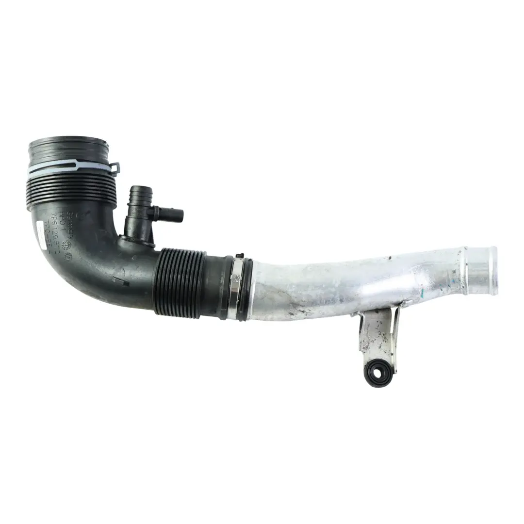 Rura Dolotu Powietrza 4.2 TDI Diesel Prawa do Porsche Cayenne 92A o numerze 7P6129572 Porsche Cayenne 92A Rura Dolotu Powietrza 4.2 TDI Diesel Prawa - SKU 7P6129572 - Numer Części 7P6129572