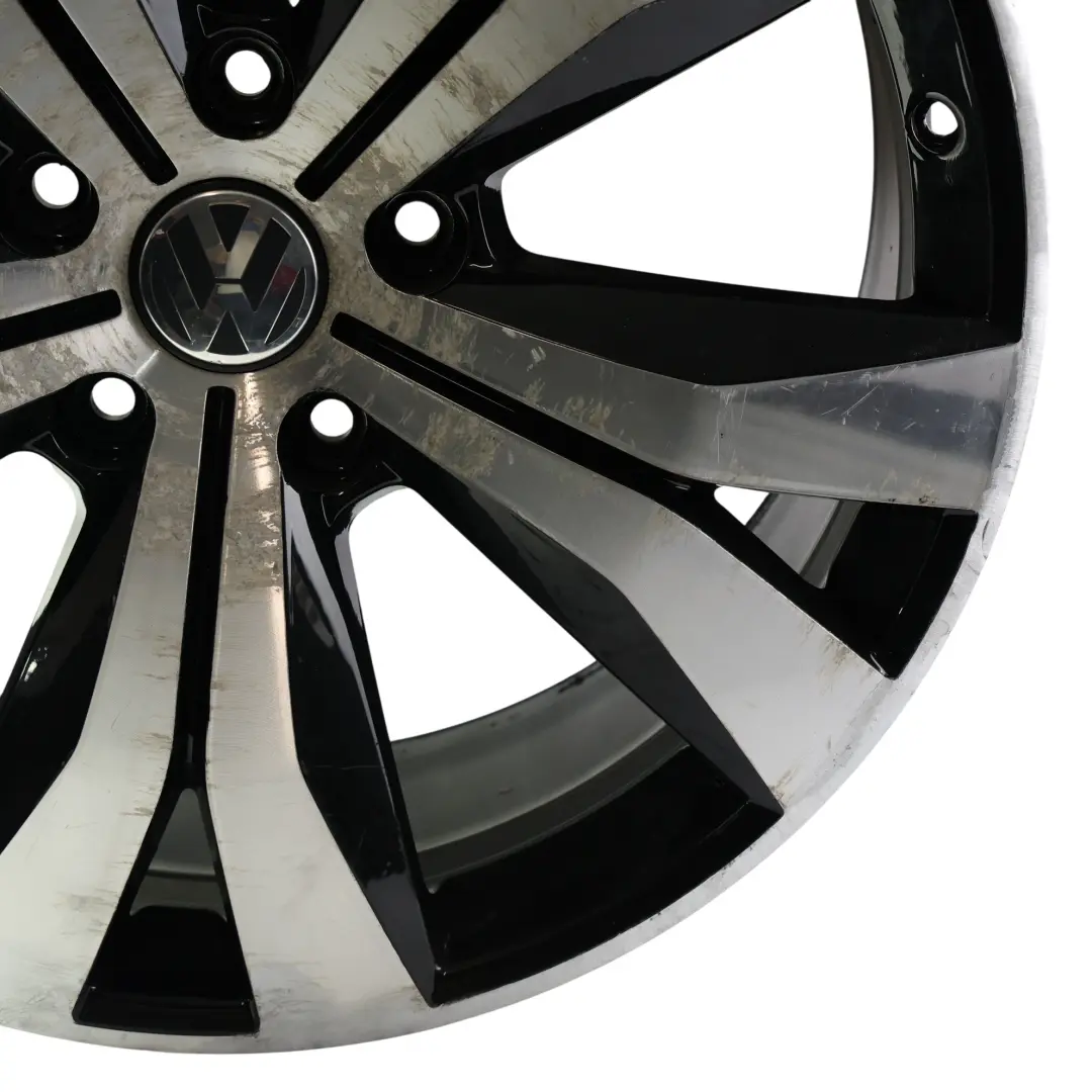 7P Silver Wheel Alloy Rim 20" 9J ET:57 to Volkswagen Touareg with Part number 7P6601025AL Volkswagen Touareg 7P Silver Wheel Alloy Rim 20" 9J ET:57 - SKU 7P6601025AL-1 - Part number 7P6601025AL