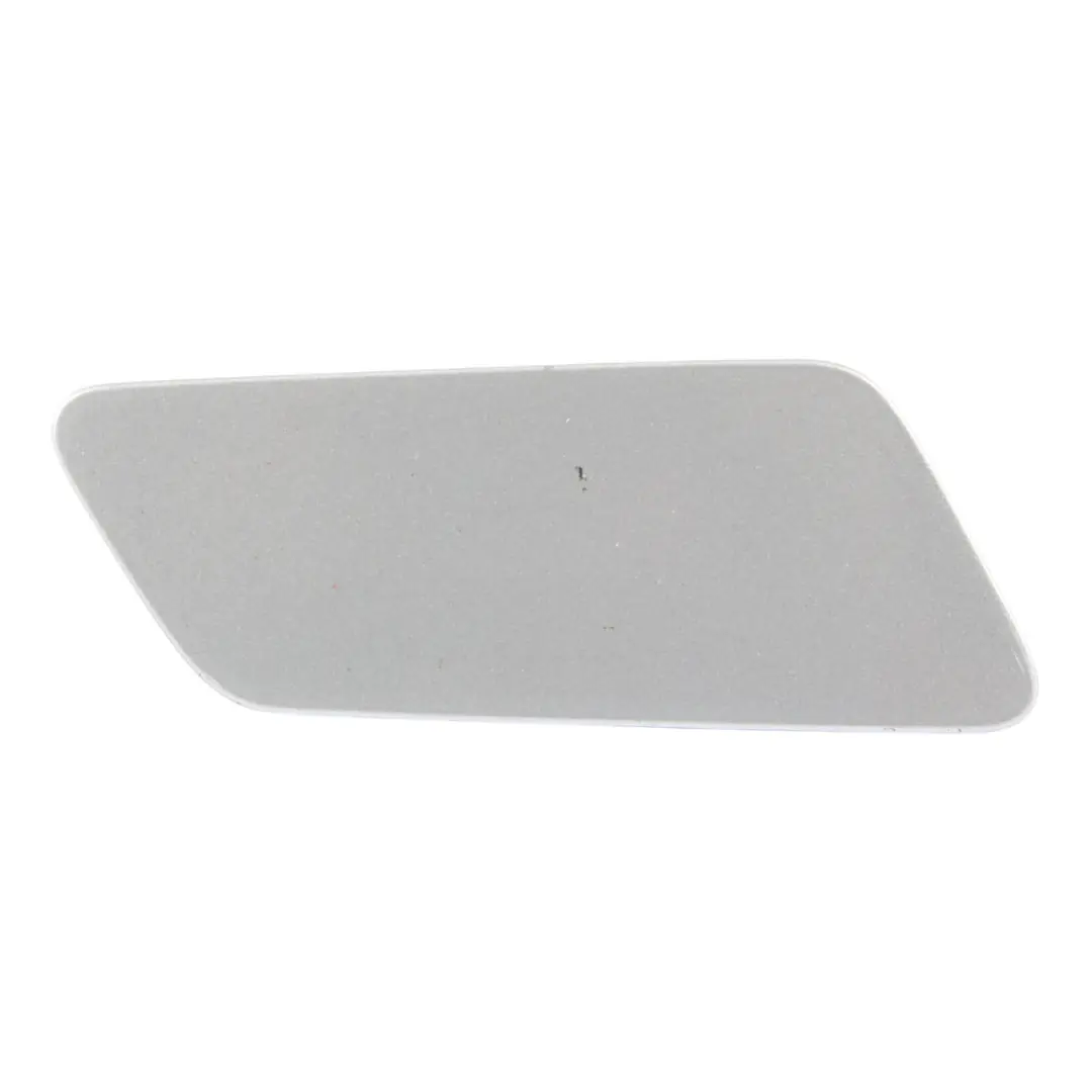7P Embellecedor Lavafaros Derecho Plata Hielo X7W para Volkswagen Touareg con número de pieza 7P6807938 Volkswagen Touareg 7P Embellecedor Lavafaros Derecho Plata Hielo X7W - SKU 7P6807938-ICS - Número de pieza 7P6807938