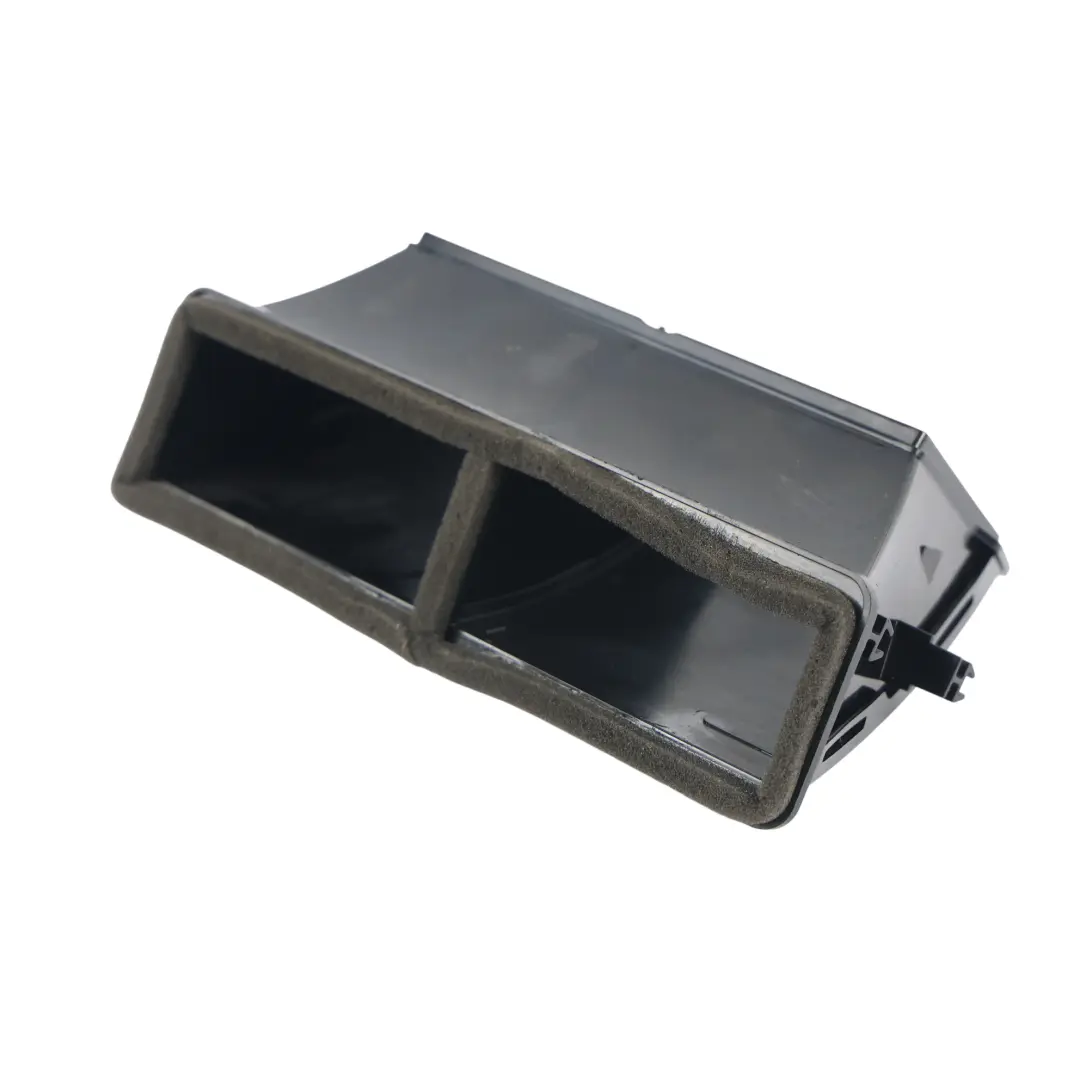 Volkswagen Touareg 7P Guía Conducto Aire Calefacción Pieza Intermedia - SKU 7P6819240 - Número de pieza 7P6819240