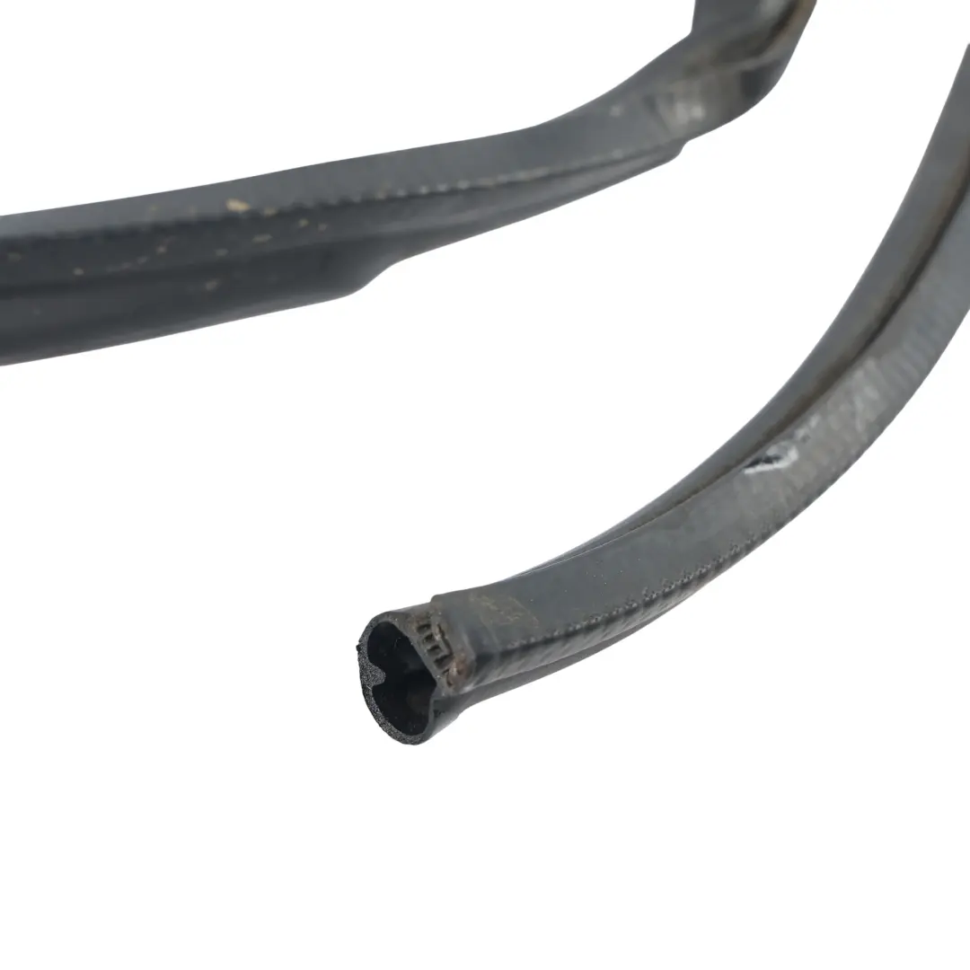 7P Joint Caoutchouc Capot Moteur pour Volkswagen Touareg à propos du numéro de pièce 7P6823707A Volkswagen Touareg 7P Joint Caoutchouc Capot Moteur - SKU 7P6823707A - Numéro de pièce 7P6823707A