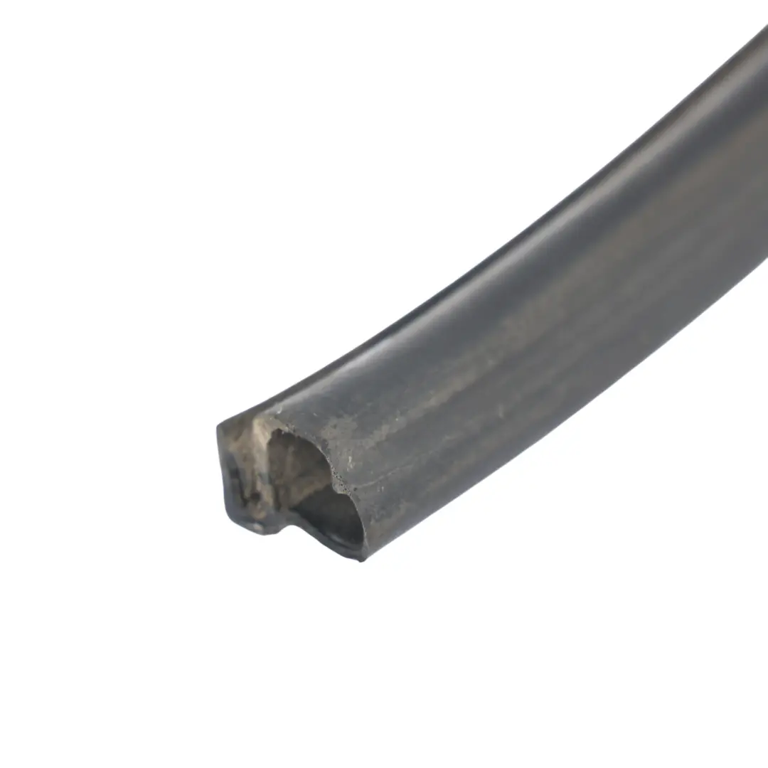 Volkswagen Touareg 7P Joint Caoutchouc Capot Moteur - SKU 7P6823707A - Numéro de pièce 7P6823707A