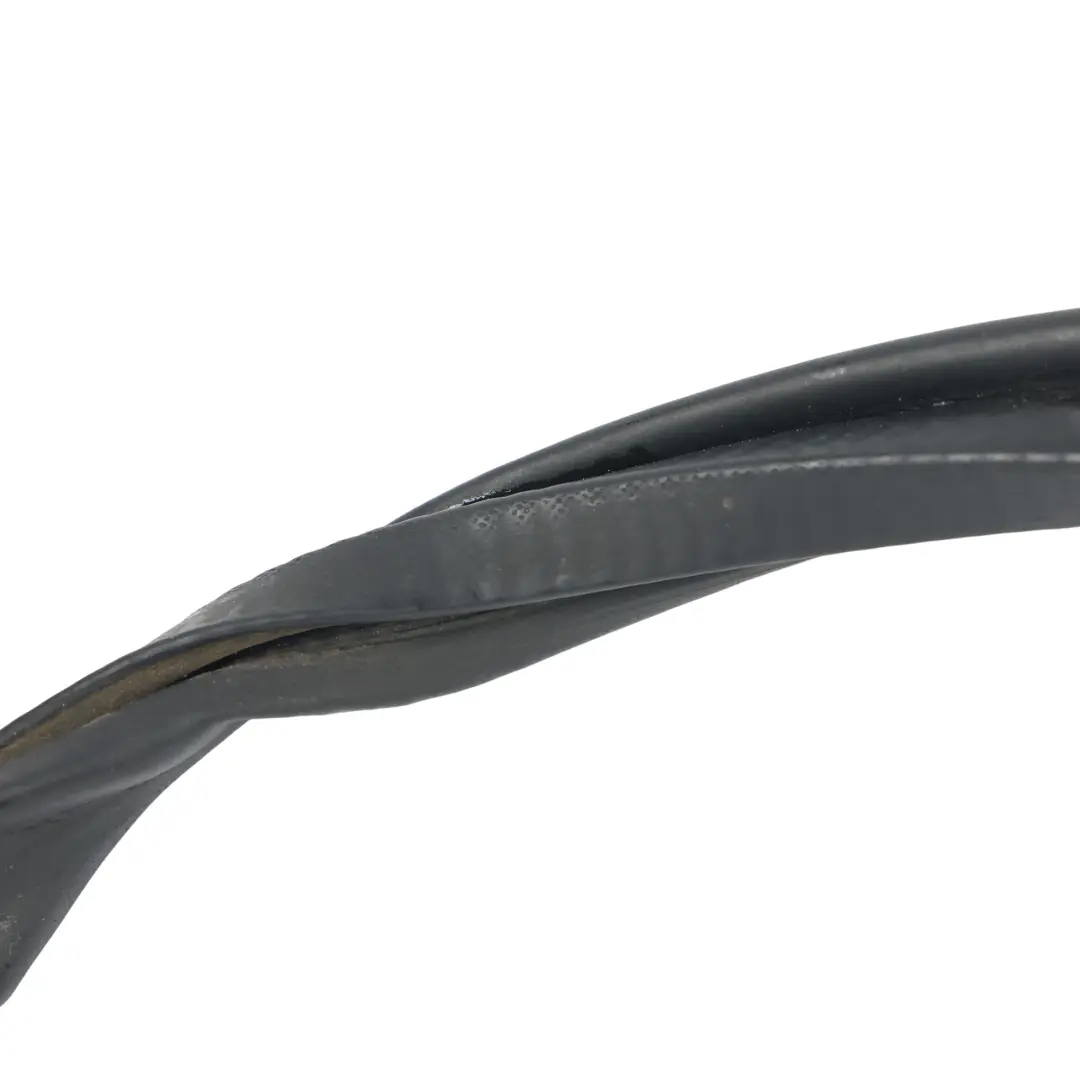 Volkswagen Touareg 7P Motorhaube Gummi Dichtung - SKU 7P6823707A - Teilenummer 7P6823707A