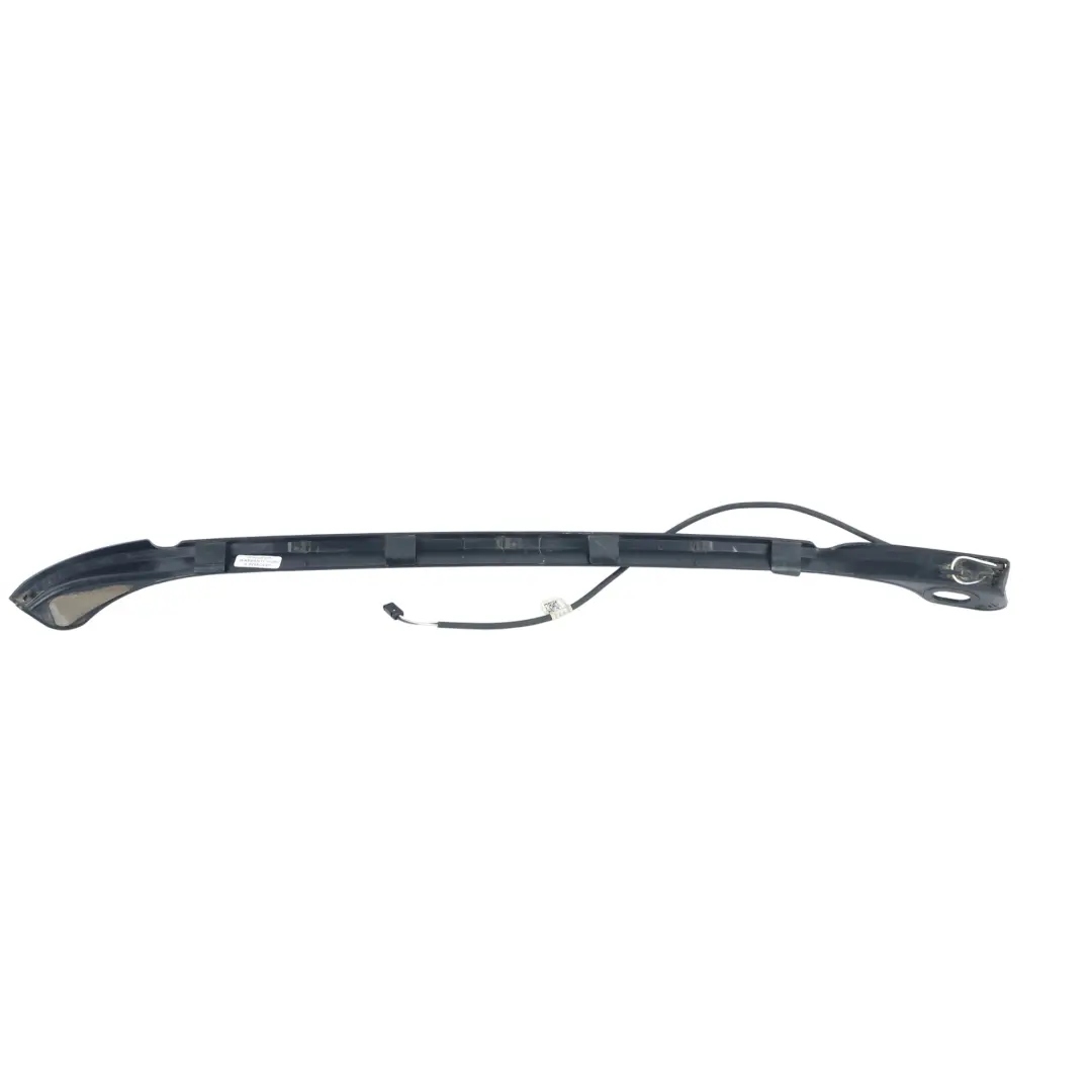 7P Listwa Ochronna Klapy Tylnej Prawa do Volkswagen Touareg o numerze 7P6827712 Volkswagen Touareg 7P Listwa Ochronna Klapy Tylnej Prawa - SKU 7P6827712 - Numer Części 7P6827712