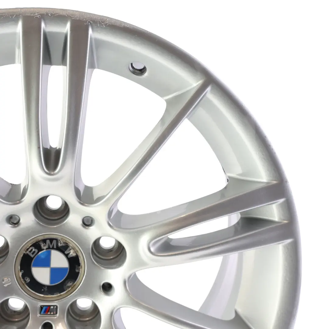 Tylna Felga Aluminiowa 18" 8,5J do BMW E90 E91 E92 o numerze 8036934 BMW E90 E91 E92 Tylna Felga Aluminiowa 18" 8,5J - SKU 8036934-1 - Numer Części 8036934
