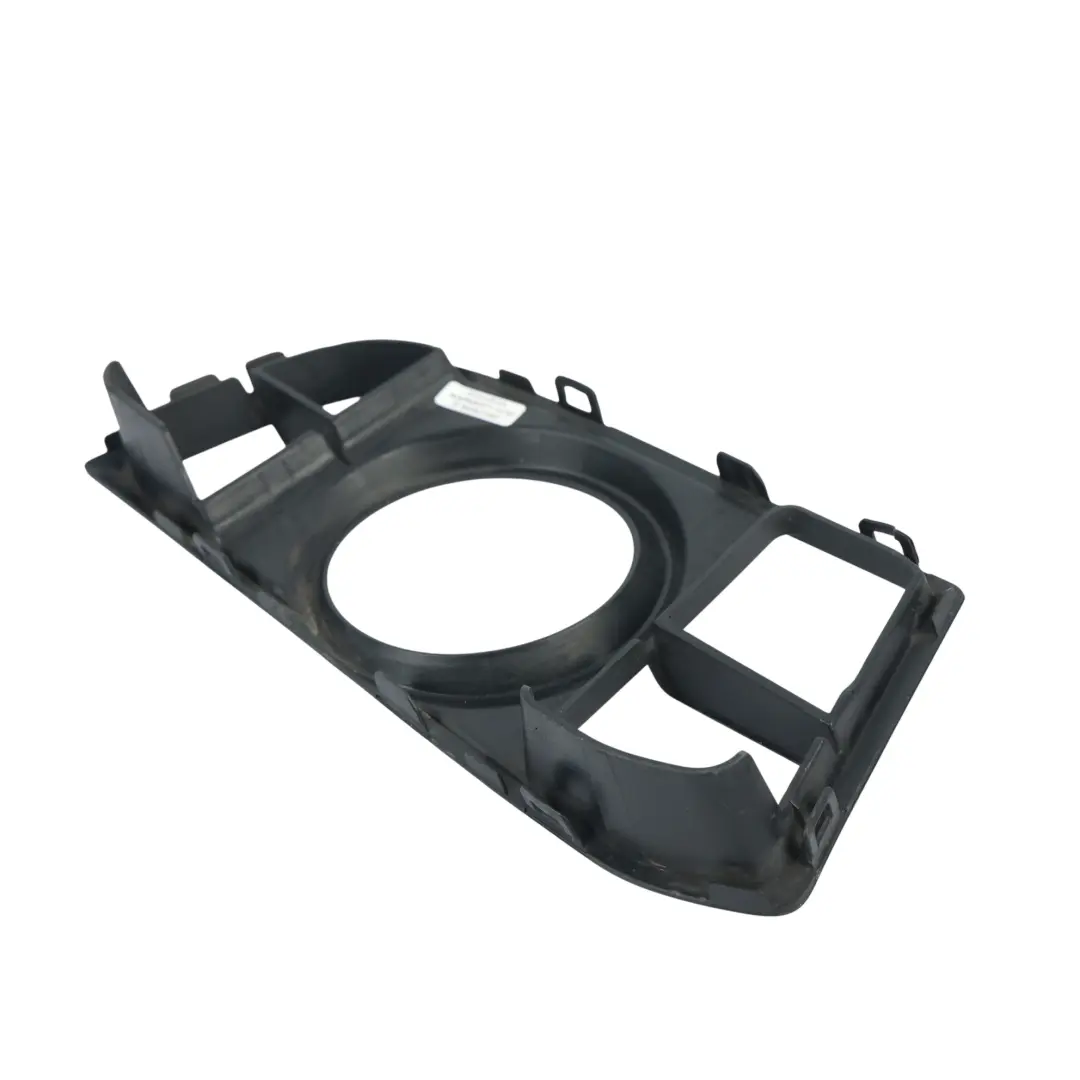 BMW F10 Kratka Zderzaka Przedniego Lewa Wlot Powietrza - SKU 8059001 - Numer Części 8059001