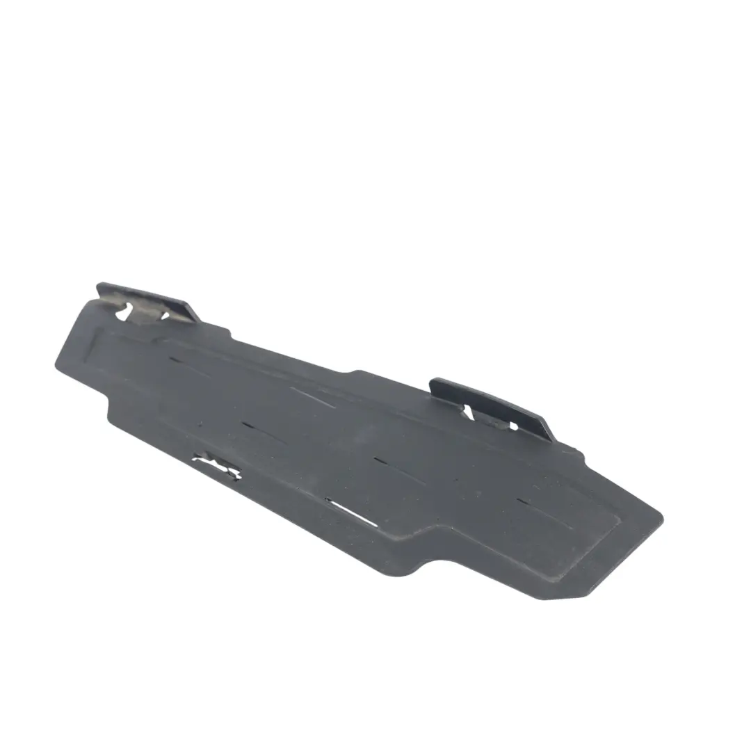Pokrywa Chłodnicy Oleju Zewnętrzna Przednia Prawa do BMW G20 G21 o numerze 8069370 BMW G20 G21 Pokrywa Chłodnicy Oleju Zewnętrzna Przednia Prawa - SKU 8069370 - Numer Części 8069370