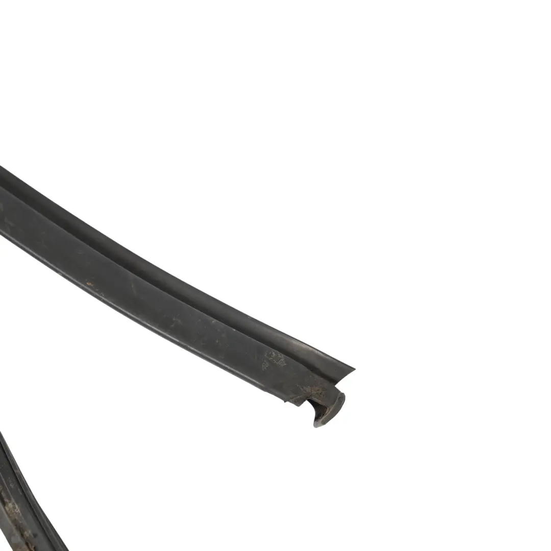 Audi Q2 GA Guía Marco Ventana Puerta Trasera Goma Izquierda - SKU 81A839439A - Número de pieza 81A839439A