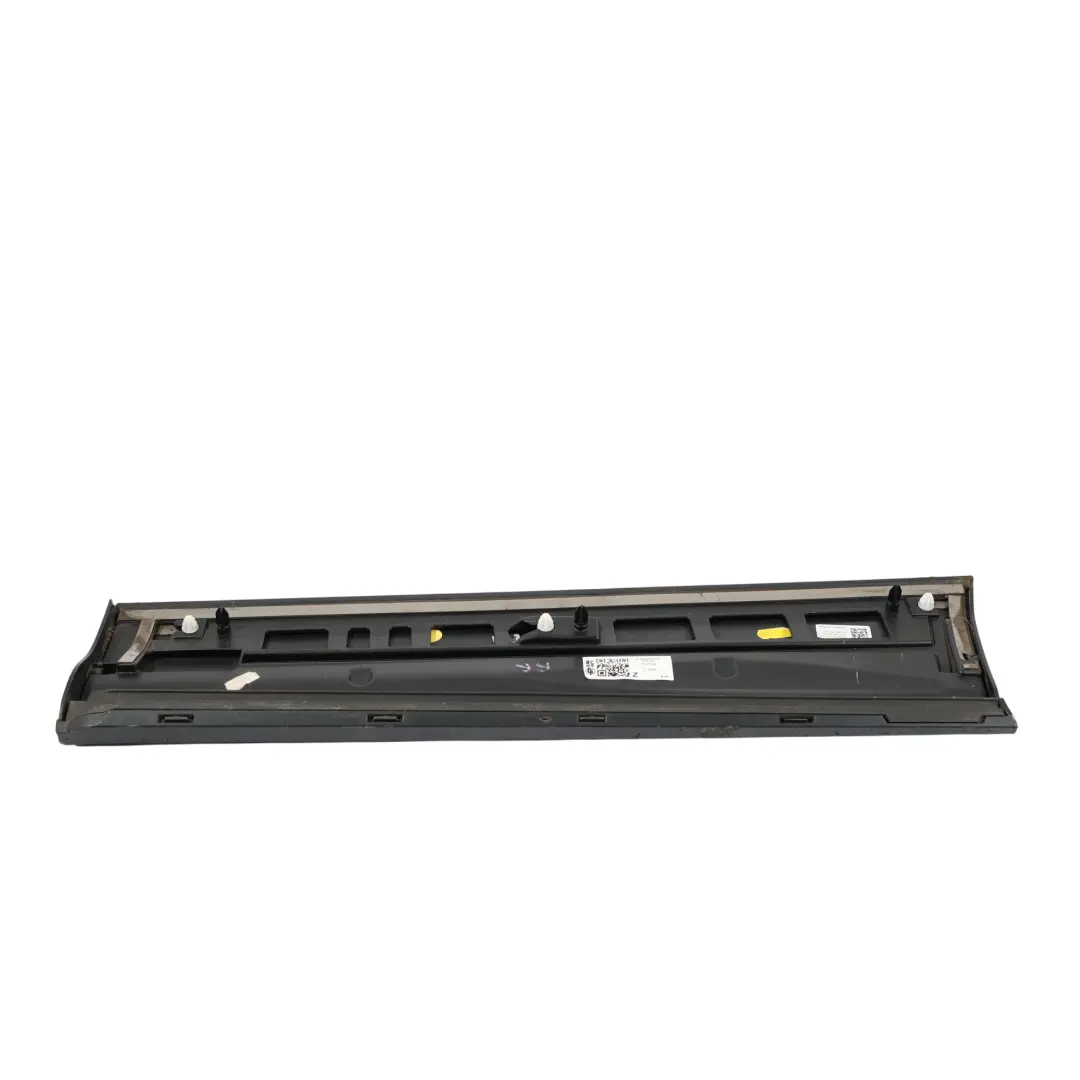 Pannello Porta Posteriore Destra Grigio Manhattan X7L per Audi Q2 GA con numero di parte 81A853970B Audi Q2 GA Pannello Porta Posteriore Destra Grigio Manhattan X7L - SKU 81A853970B-MAGR - Numero di parte 81A853970B