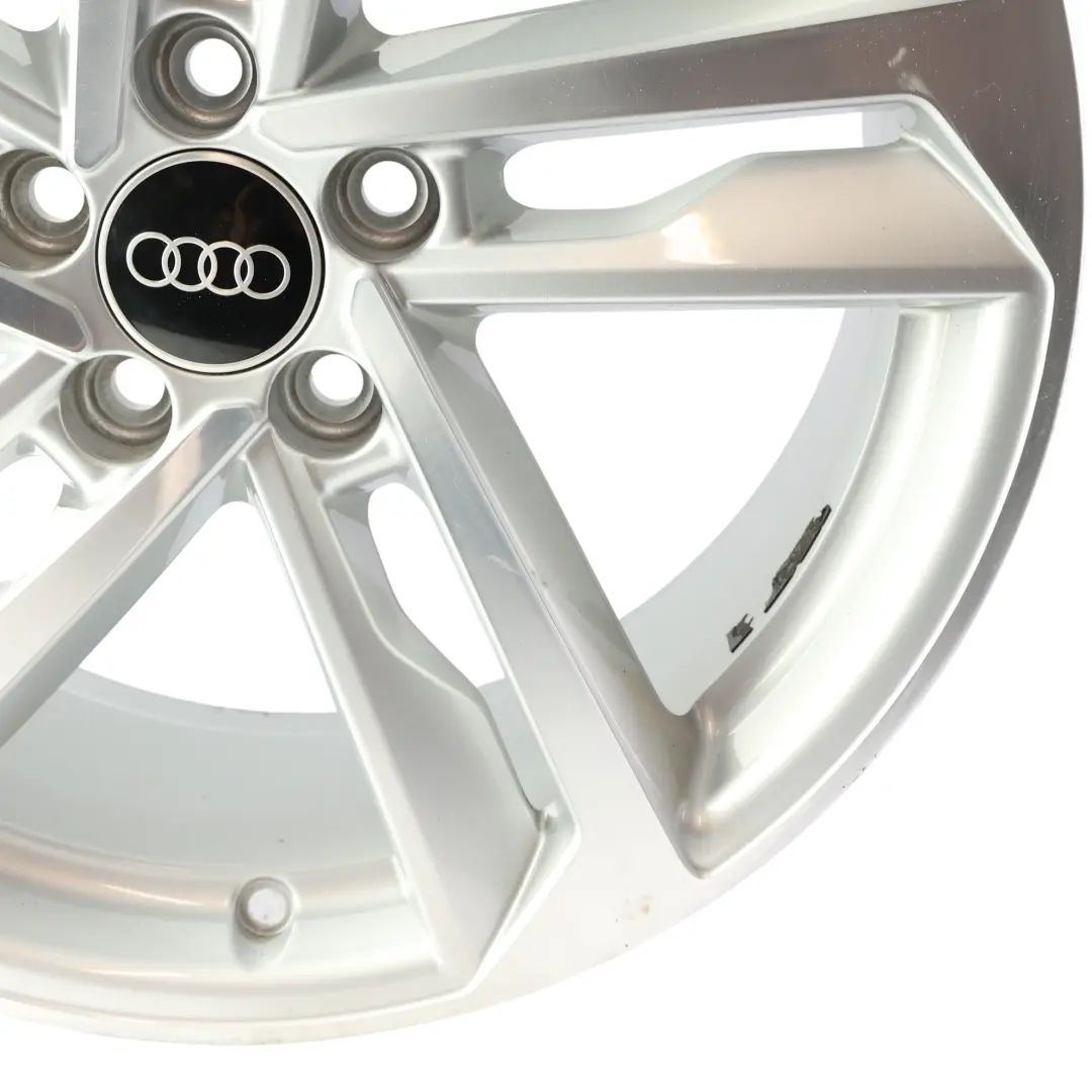 Llanta Aleación Plata 17" 7,5J ET:46 para Audi A1 GB con número de pieza 82A601025K Audi A1 GB Llanta Aleación Plata 17" 7,5J ET:46 - SKU 82A601025K-1 - Número de pieza 82A601025K