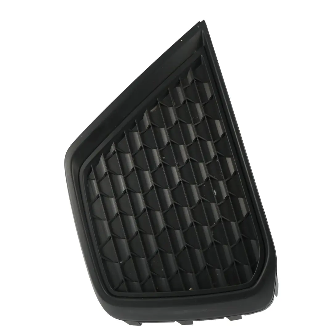 Audi A1 8X Stoßstange Vorne Unteres Gitter Rechts - SKU 82A807682F - Teilenummer 82A807682F