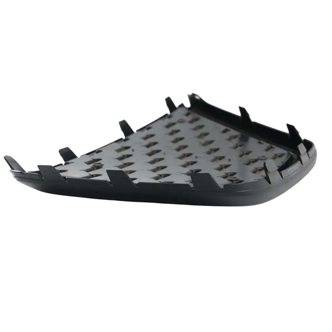 Audi A1 8X Stoßstange Vorne Unteres Gitter Rechts - SKU 82A807682F - Teilenummer 82A807682F