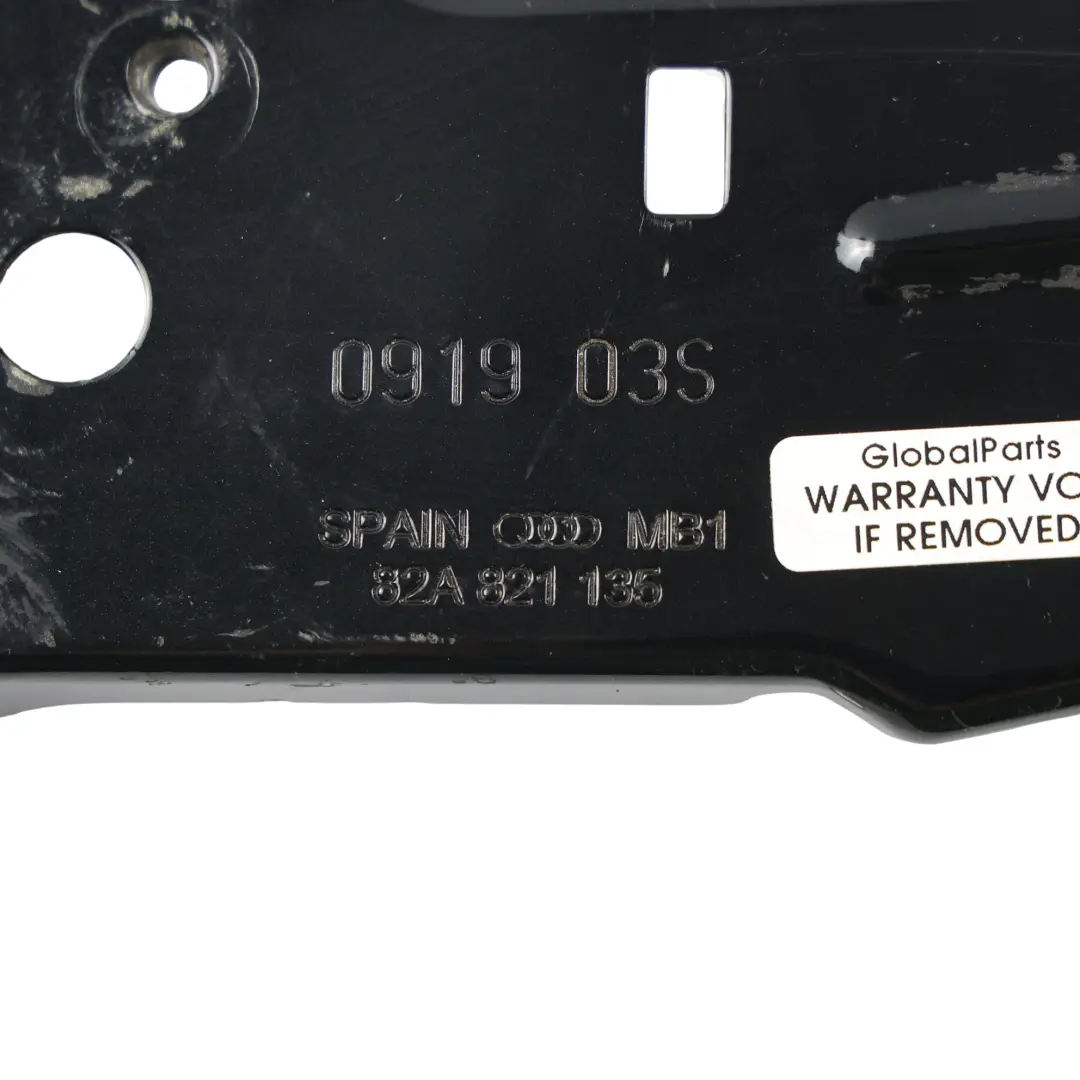 Supporto Staffa Parafango Anteriore Sinistro Nero Mitico Y9T per Audi A1 GB con numero di parte 82A821135 Audi A1 GB Supporto Staffa Parafango Anteriore Sinistro Nero Mitico Y9T - SKU 82A821135-MYB - Numero di parte 82A821135