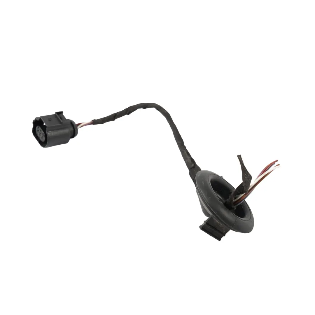 Sportback Rear Tail Light Wiring Cable Outer Right O/S to Audi A1 GB with Part number 82A945092C Audi A1 GB Sportback Rear Tail Light Wiring Cable Outer Right O/S - SKU 82A945092C-2 - Part number 82A945092C