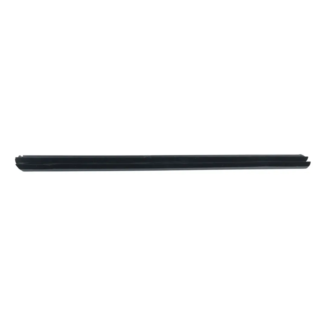 Audi A1 MK2 Joint Caoutchouc Vitre Porte Avant Droit - SKU 82G839480 - Numéro de pièce 82G839480