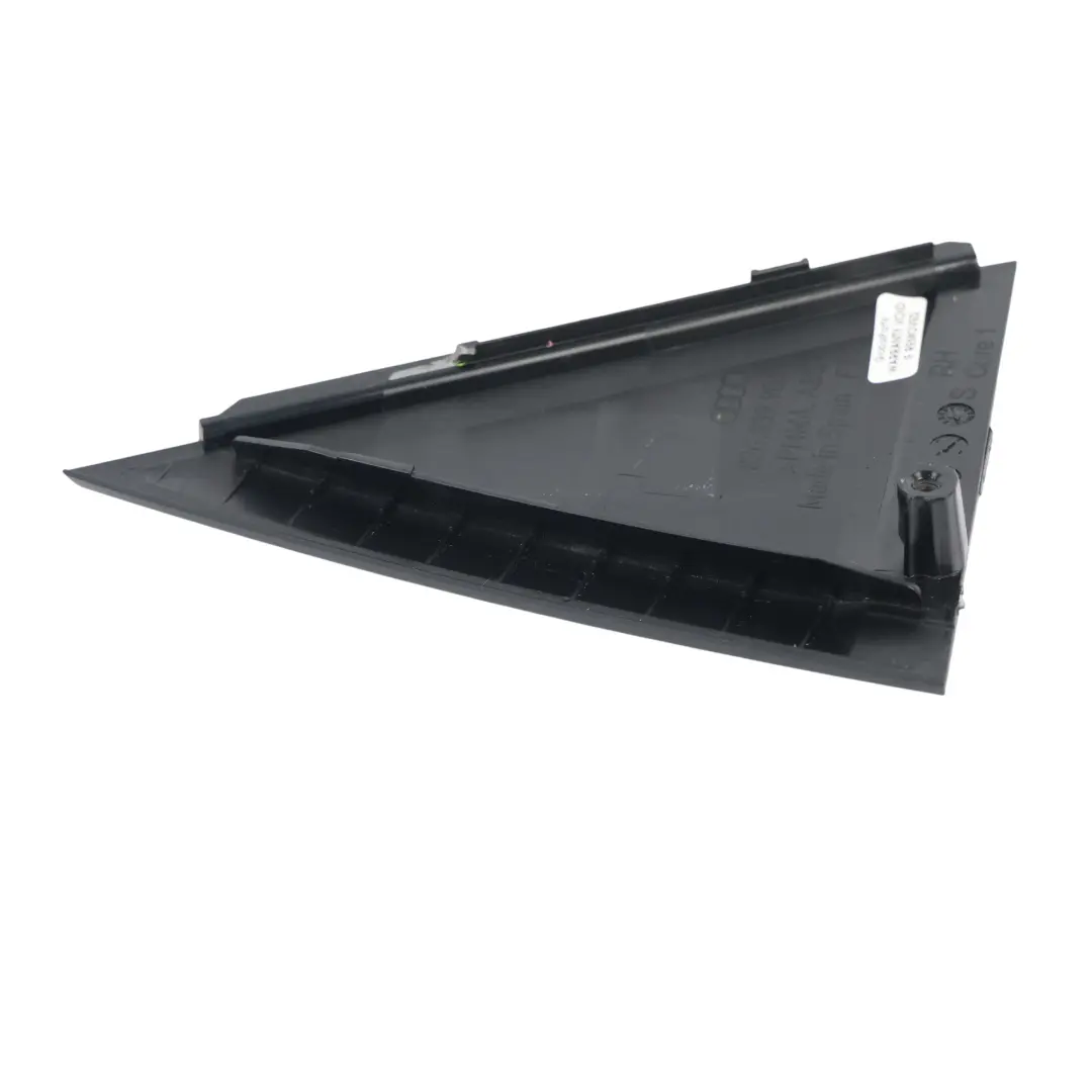 Audi A1 GB MK2 Sportback Modanatura Triangolo Porta Posteriore Destra - SKU 82G839904A - Numero di parte 82G839904A
