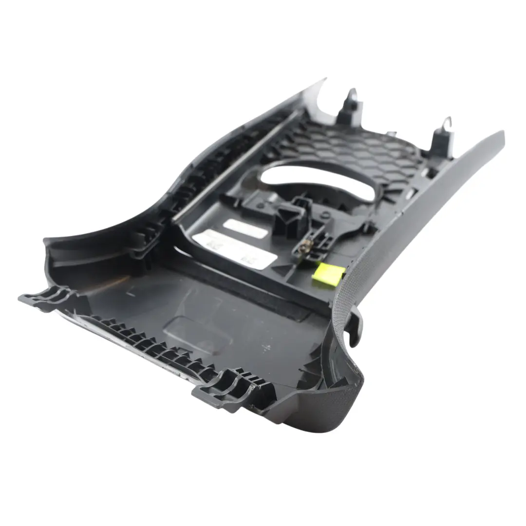 Audi A1 GB Garniture Intérieure Montant B Panneau Supérieur Droit Noir - SKU 82G867244-1 - Numéro de pièce 82G867244