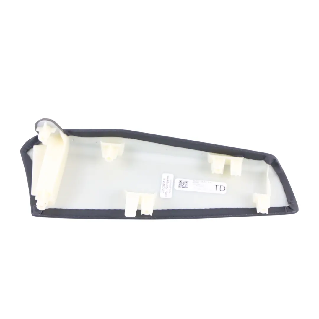 MK2 Rivestimento Bracciolo Porta Posteriore Destro Nero per Audi A1 GB con numero di parte 82G867374 Audi A1 GB MK2 Rivestimento Bracciolo Porta Posteriore Destro Nero - SKU 82G867374 - Numero di parte 82G867374