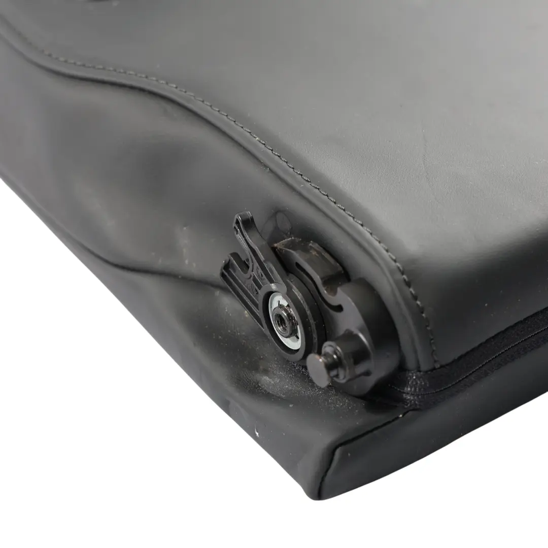 RSQ3 F3 Reposabrazos Asiento Trasero Portavasos Cuero Negro para Audi con número de pieza 83A885081K Audi RSQ3 F3 Reposabrazos Asiento Trasero Portavasos Cuero Negro - SKU 83A885081K - Número de pieza 83A885081K