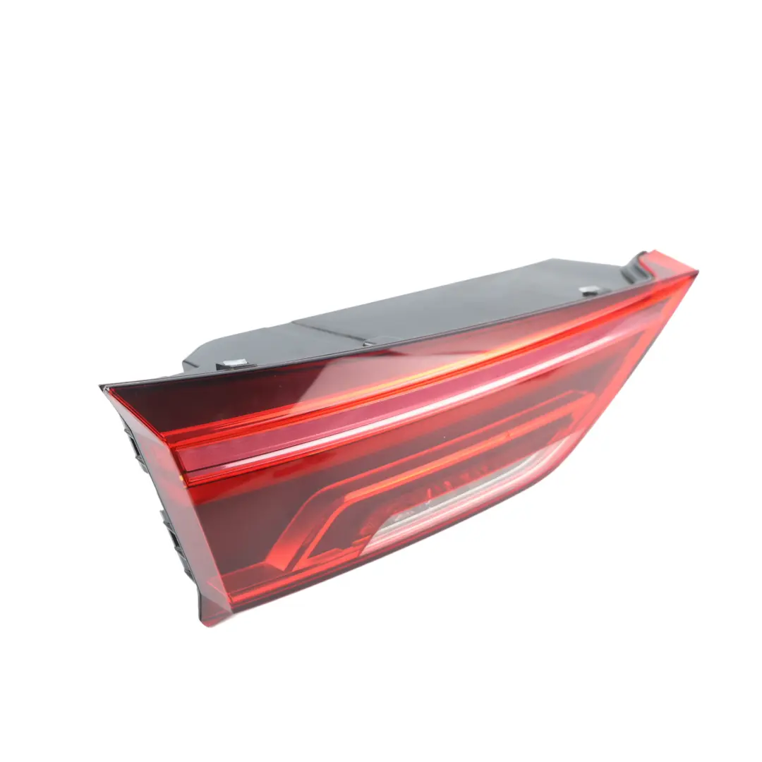 RSQ3 F3 Lampa Tylna LED Wewnętrzna Lewa do Audi Q3 o numerze 83A945093D Audi Q3 RSQ3 F3 Lampa Tylna LED Wewnętrzna Lewa - SKU 83A945093D - Numer Części 83A945093D