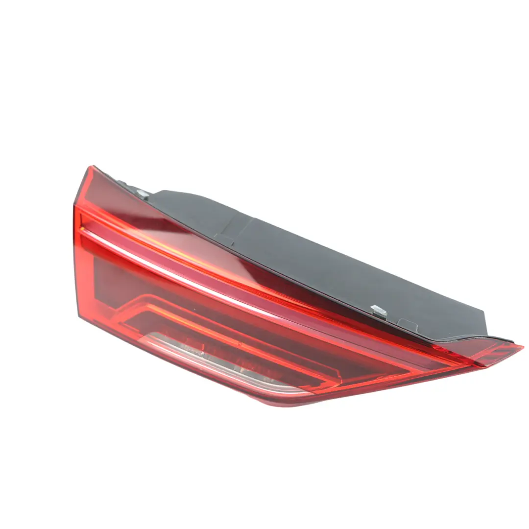 RSQ3 F3 Heckleuchte LED Innen Links für Audi Q3 mit Teilenummer 83A945093D Audi Q3 RSQ3 F3 Heckleuchte LED Innen Links - SKU 83A945093D - Teilenummer 83A945093D