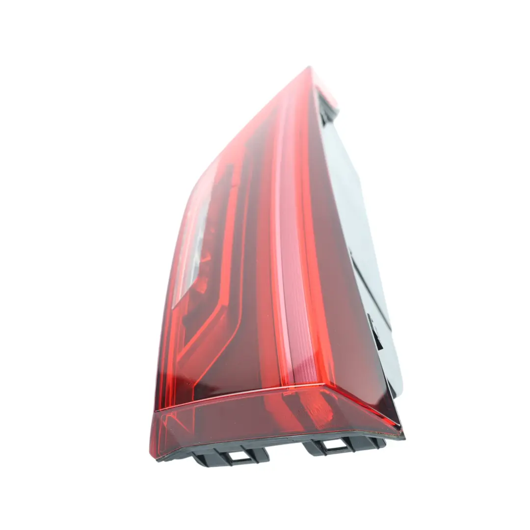 RSQ3 F3 Lampa Tylna LED Wewnętrzna Prawa do Audi Q3 o numerze 83A945094D Audi Q3 RSQ3 F3 Lampa Tylna LED Wewnętrzna Prawa - SKU 83A945094D - Numer Części 83A945094D