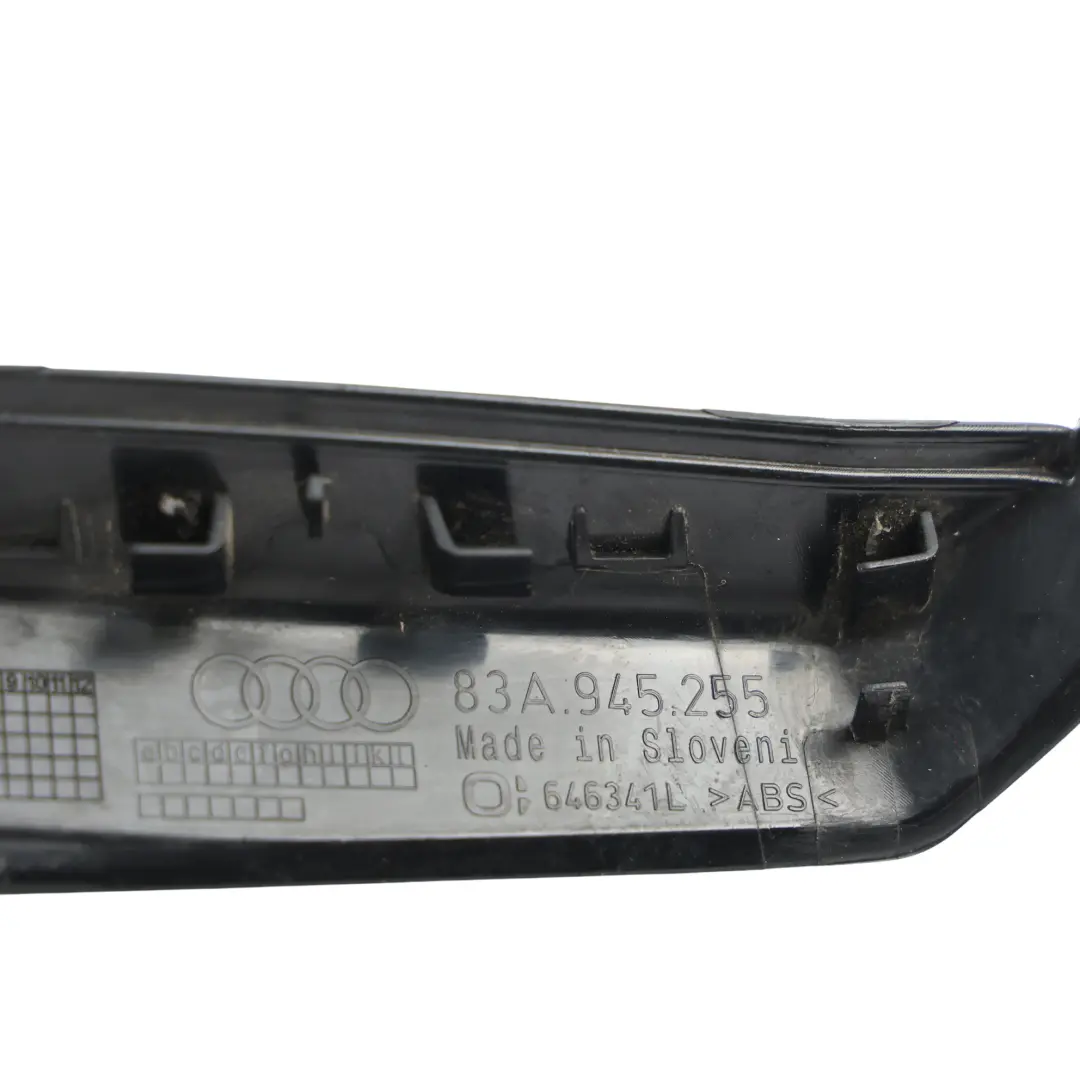 Audi Q3 RSQ3 F3 Heckleuchte Innenabdeckung Blende Links - SKU 83A945255 - Teilenummer 83A945255
