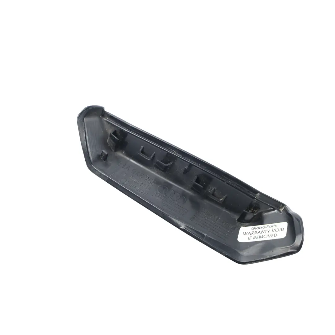 RSQ3 F3 Heckleuchte Lampe Innenabdeckung Blende Rechts für Audi Q3 mit Teilenummer 83A945256 Audi Q3 RSQ3 F3 Heckleuchte Lampe Innenabdeckung Blende Rechts - SKU 83A945256 - Teilenummer 83A945256