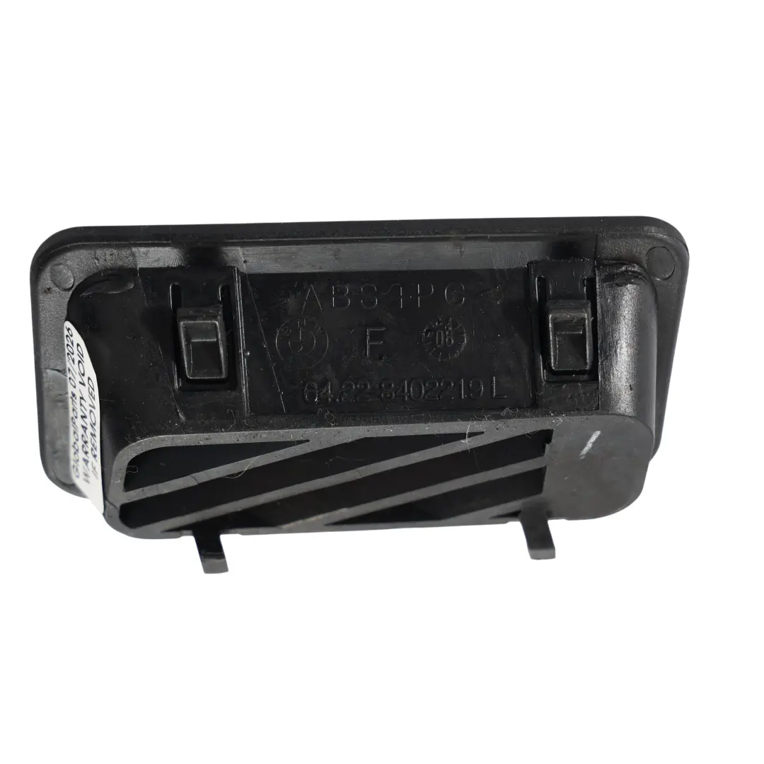 Bocchetta Aria Sbrinatore Schermo Cruscotto Sinistra per BMW X5 E53 con numero di parte 8402219 BMW X5 E53 Bocchetta Aria Sbrinatore Schermo Cruscotto Sinistra - SKU 8402219 - Numero di parte 8402219