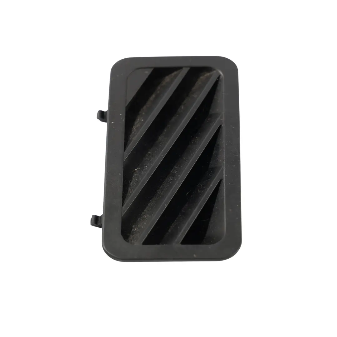 Kratka Nawiewu Odszraniania Szyby Lewa do BMW X5 E53 o numerze 8402219 BMW X5 E53 Kratka Nawiewu Odszraniania Szyby Lewa - SKU 8402219 - Numer Części 8402219