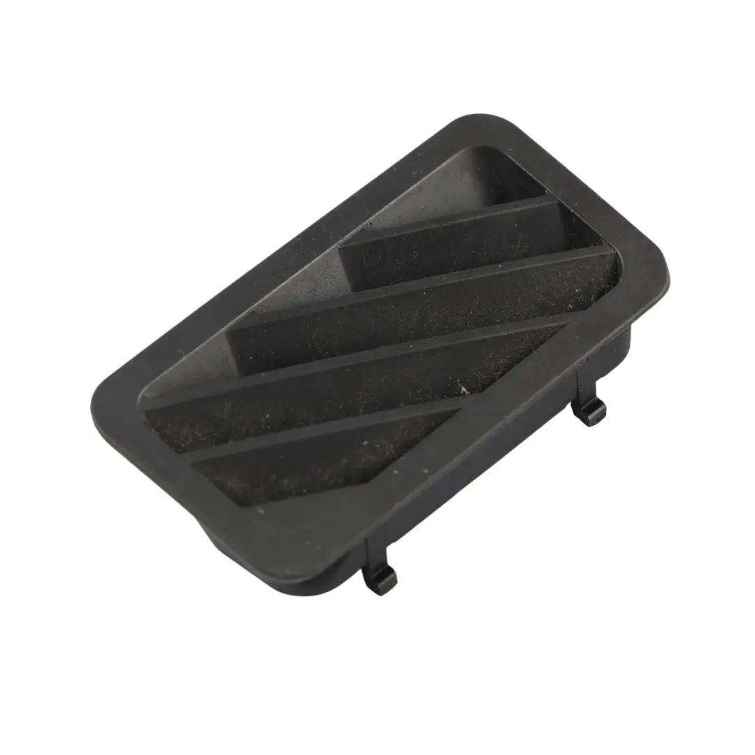 BMW X5 E53 Rejilla Ventilación Desempañador Pantalla Izquierda - SKU 8402219 - Número de pieza 8402219